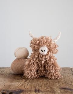 Highland Cow Crochet Kit